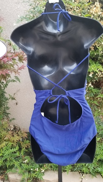 Cupshe swim suit - Picture 3 of 6